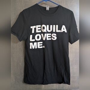 💕 3 for 12💕 Tequila Loves Me- Savannah Georgia T-shirt size small